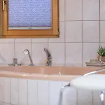 Zum Landarzt Apartment Neustift im Stubaital